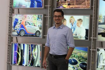 Richard Frehe analysiert und optimiert Prozesse im Bereich Dienstleistungen bei BS|ENERGY. Foto: Jan Engelken