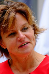 Kunigunde Dudek ist Produktgruppenmanagerin bei MDM und sorgt dafür, dass die Abonnenten mit ihren Lieblingsstücken versorgt werden.